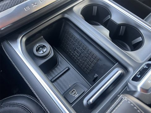 New 2025 Ford Expedition Platinum w/ Stealth Performance Package image 8