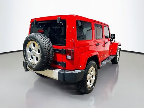 Used 2015 Jeep Wrangler Unlimited Sahara AWD/4WD image 7