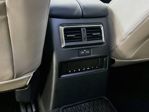 Used 2024 MAZDA CX-90 Plug-In Hybrid w/ Preferred AWD/4WD image 29