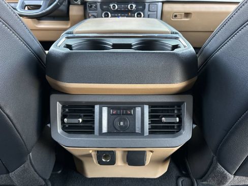 Used 2023 Ford F250 Lariat w/ Lariat Ultimate Package AWD/4WD image 22