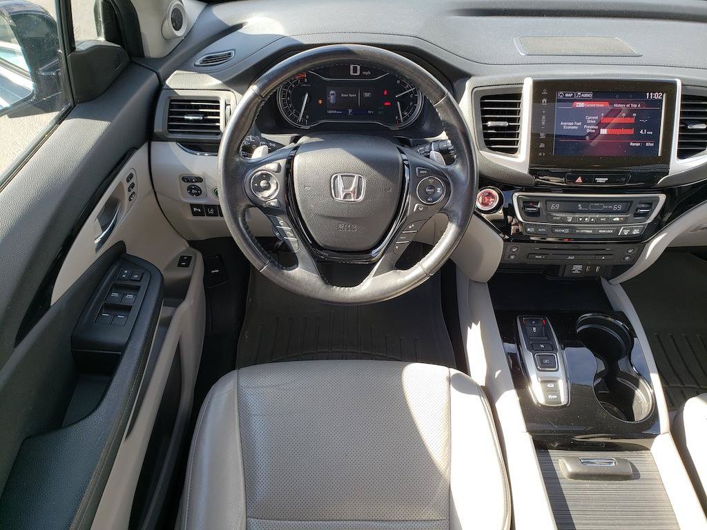 Used 2017 Honda Pilot Elite image 14
