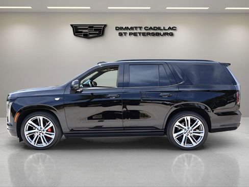 Used 2025 Cadillac Escalade Sport Platinum AWD/4WD image 2