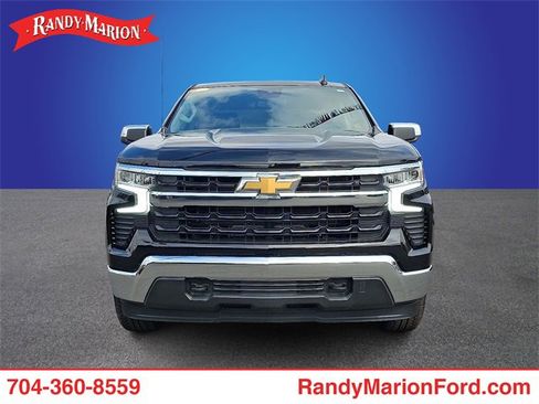 Used 2023 Chevrolet Silverado 1500 LT image 2