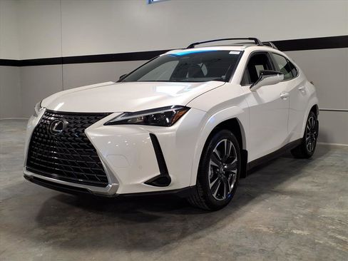 New 2025 Lexus UX 300h image 3