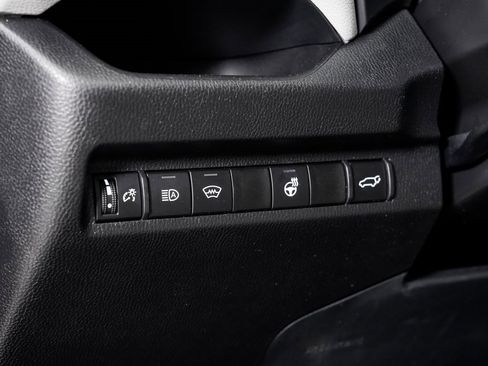 Used 2025 Toyota RAV4 XLE Premium image 10