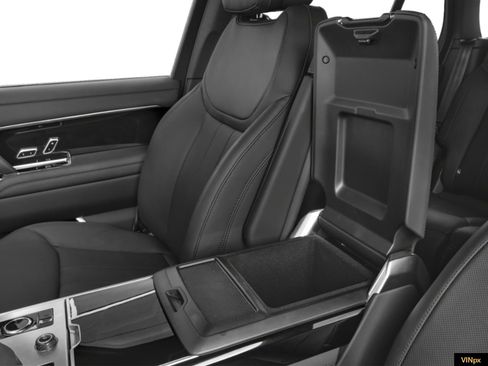 Used 2025 Land Rover Range Rover Long Wheelbase SE image 12