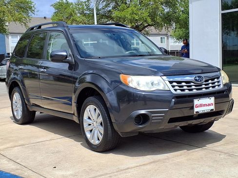 Used 2011 Subaru Forester 2.5X Premium AWD/4WD image 2