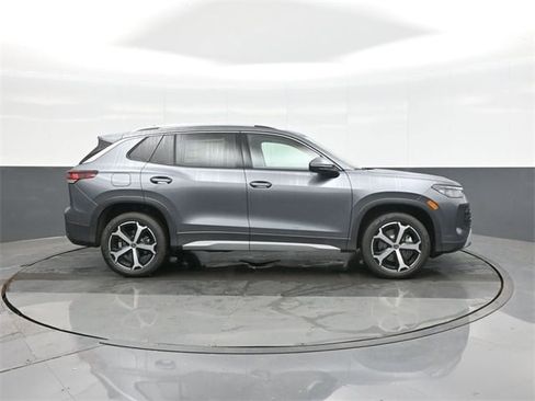 New 2026 Volkswagen Tiguan SE image 8