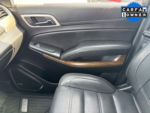 Used 2020 GMC Yukon Denali w/ Open Road Package image 28