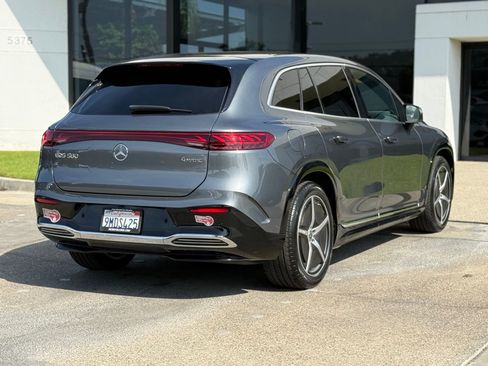 Used 2023 Mercedes-Benz EQS 580 4MATIC SUV image 16