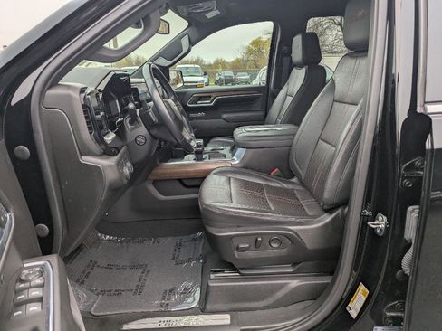 Used 2022 Chevrolet Silverado 1500 High Country w/ Z71 Off-Road Package image 26