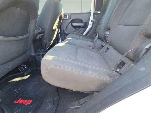 Used 2020 Jeep Gladiator Sport image 24