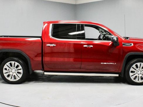 Used 2021 GMC Sierra 1500 Denali w/ Denali Ultimate Package AWD/4WD image 11