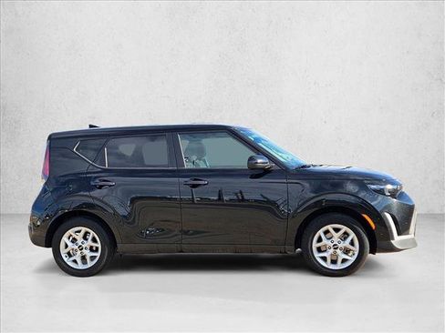 Used 2024 Kia Soul LX w/ Option Group 015 image 4