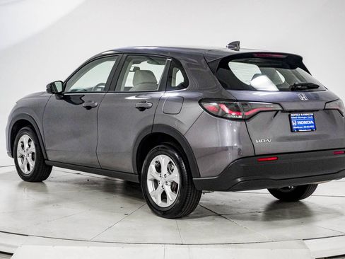 Used 2023 Honda HR-V LX image 6