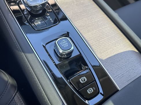 New 2026 Volvo XC90 B5 Plus w/ Protection Package image 16