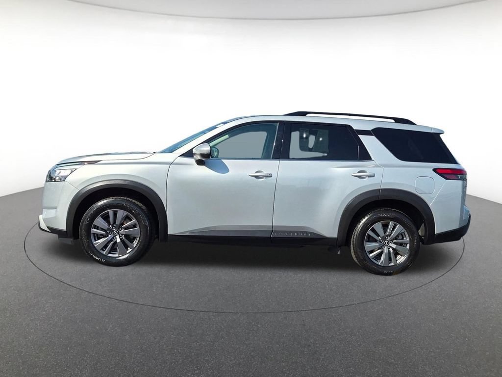 Used 2023 Nissan Pathfinder SV w/ SV Premium Package AWD/4WD image 8