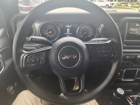 Used 2023 Jeep Wrangler Sport image 19