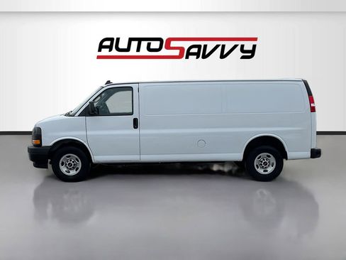 Used 2023 GMC Savana 3500 Work Van w/ Driver Convenience Package image 4