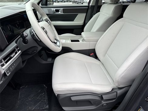 New 2026 Hyundai Santa Fe SE image 9