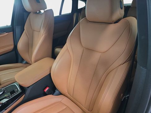 Certified 2023 BMW X4 xDrive30i w/ M Sport Package image 17