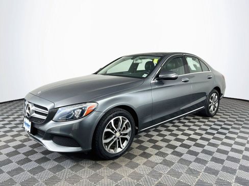Used 2017 Mercedes-Benz C 300 4MATIC Sedan image 2