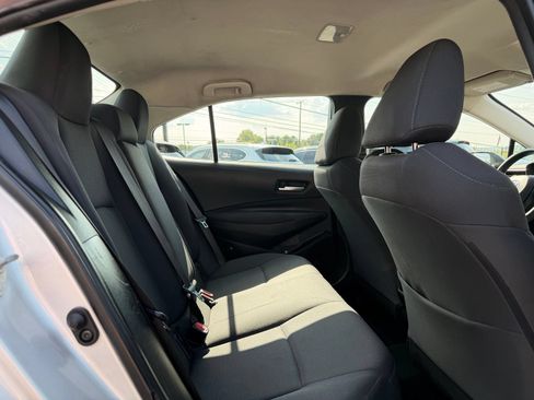 Used 2021 Toyota Corolla LE FWD image 29