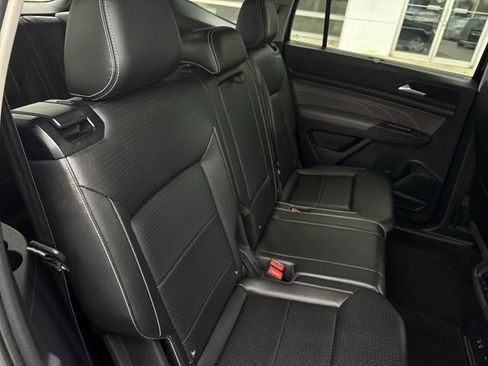 Used 2021 Volkswagen Atlas SE image 26