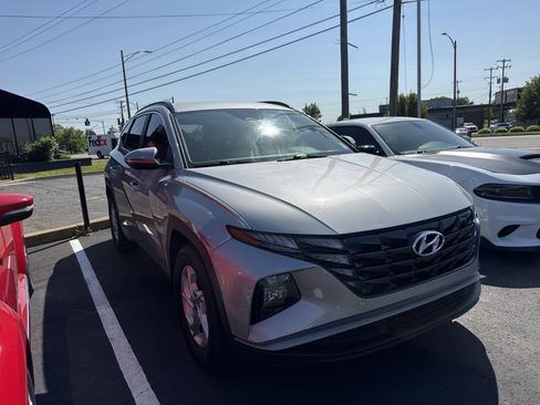Used 2022 Hyundai Tucson SEL FWD image 4