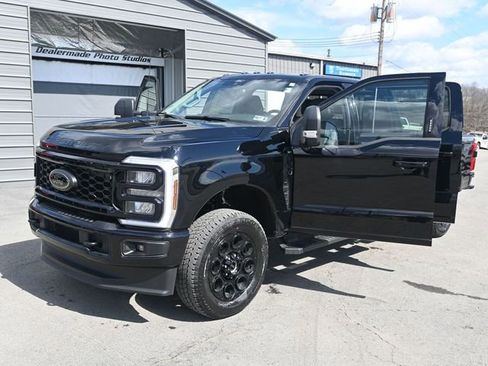 New 2026 Ford F350 XLT w/ XLT Premium Package image 9