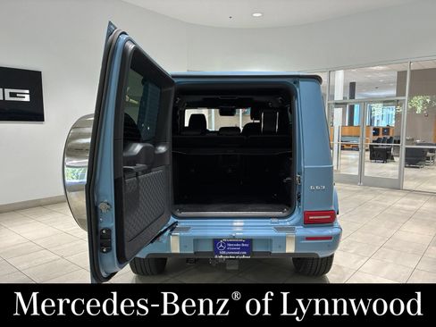 Used 2025 Mercedes-Benz G 63 AMG 4MATIC image 32