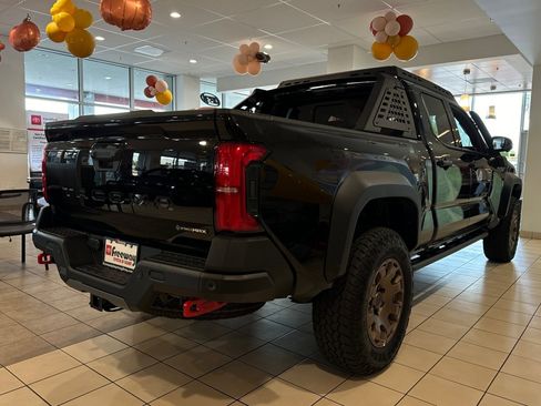 New 2025 Toyota Tacoma Trailhunter image 4