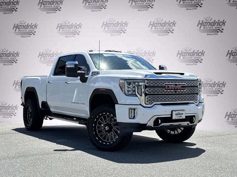 Used 2022 GMC Sierra 2500 Denali AWD/4WD image 2