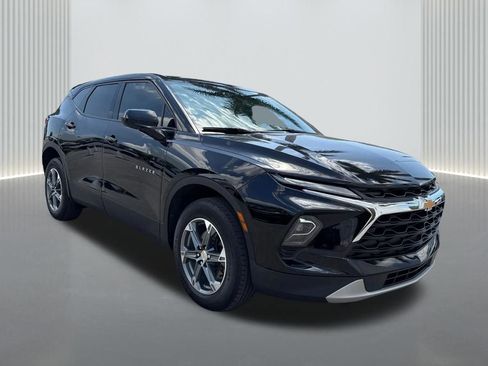 Used 2024 Chevrolet Blazer LT FWD image 3