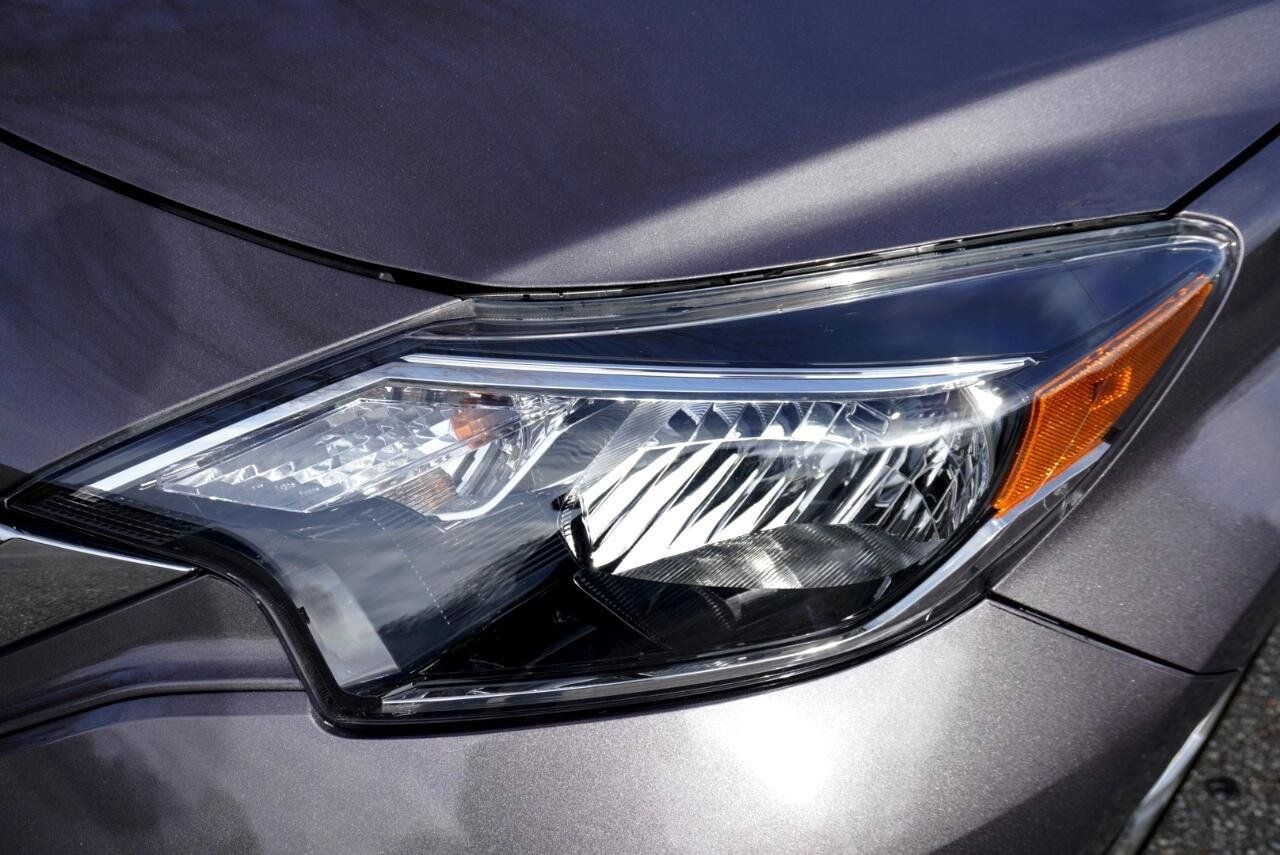 Used 2018 Nissan Versa Note S FWD image 10