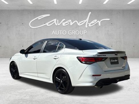 Used 2023 Nissan Sentra SR w/ Midnight Edition Package FWD image 17