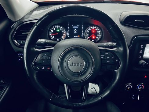 Used 2017 Jeep Renegade Altitude w/ Safety & Security Group FWD image 26