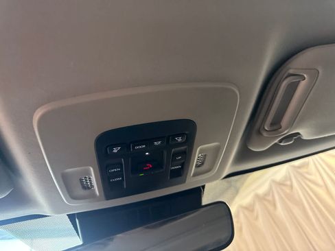 Used 2025 Toyota Camry LE w/ Convenience Package FWD image 27