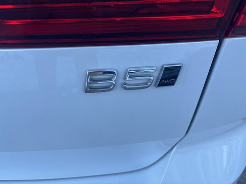 Used 2025 Volvo XC60 B5 Plus image 7