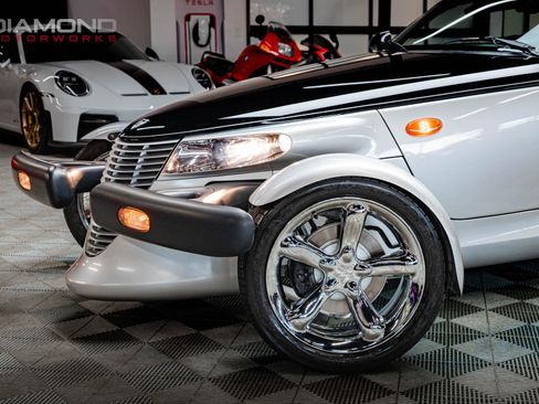 Used 2001 Plymouth Prowler Black Tie Edition image 6