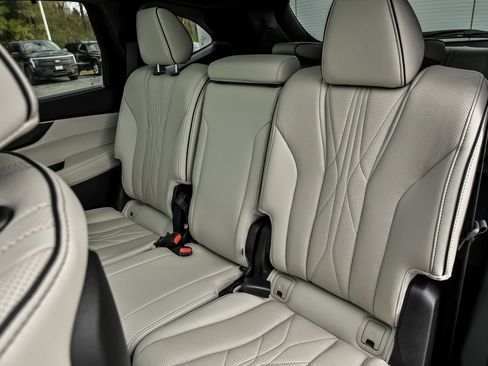 Used 2022 Acura MDX Type S image 17