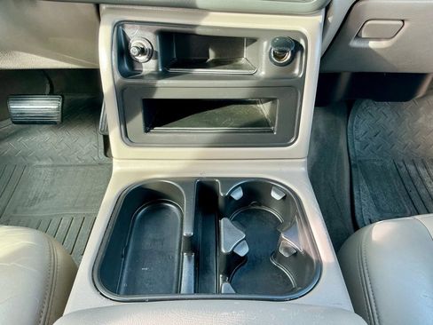 Used 2005 Chevrolet Avalanche Z66 w/ Sun And Sound Package image 36