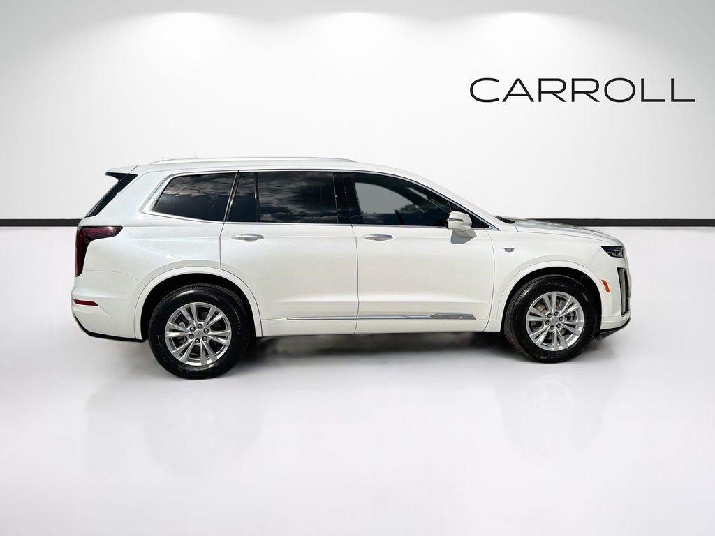 Certified 2024 Cadillac XT6 Luxury FWD image 2