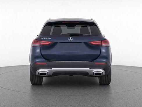 Used 2022 Mercedes-Benz GLA 250 4MATIC w/ Premium Package Lite image 30