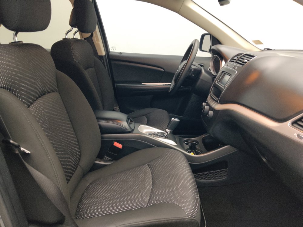 Used 2020 Dodge Journey SE FWD image 21