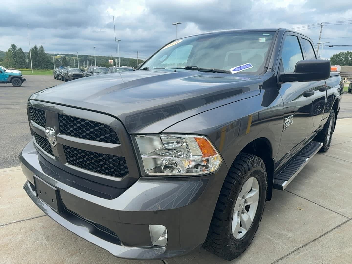 Used 2019 RAM 1500 Express AWD/4WD image 2