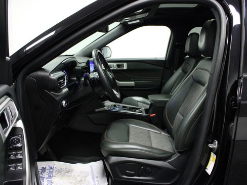 Used 2023 Ford Explorer Timberline w/ Timberline Technology Package AWD/4WD image 12