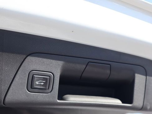 Certified 2023 Buick Envision Preferred w/ Sport Touring Package image 32