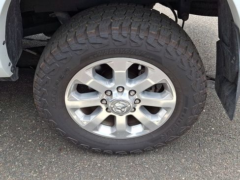 Used 2022 RAM 2500 Laramie AWD/4WD image 7