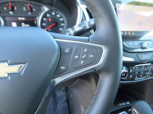 Certified 2024 Chevrolet Equinox Premier image 18